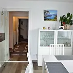 Apartment Klinar